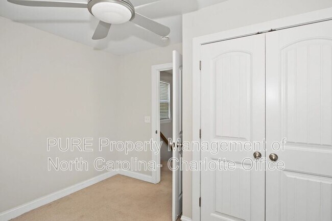 Building Photo - 15959 Rose Glenn Ln