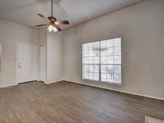 Building Photo - 2520 Limestone Dr