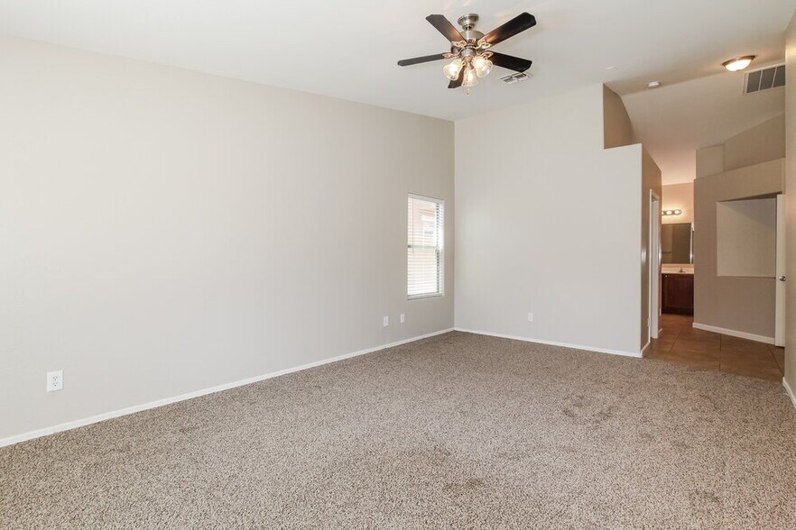 Building Photo - 16243 W Yucatan Dr