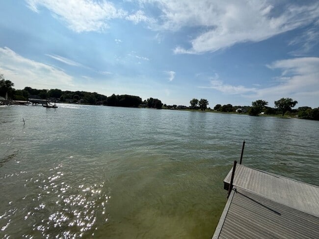 Building Photo - Fully Furnished, Turn Key Lake Front Home ...