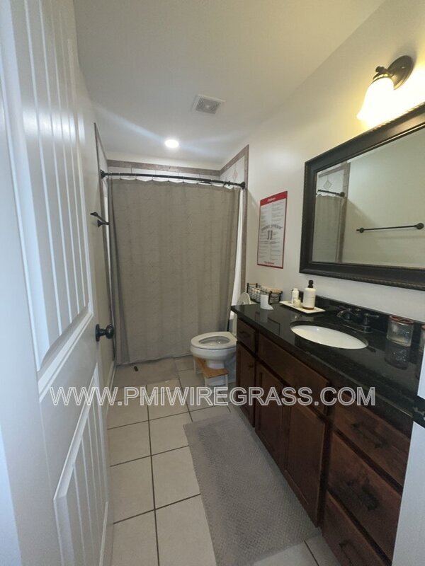 Building Photo - 628 Joe Bruer Rd