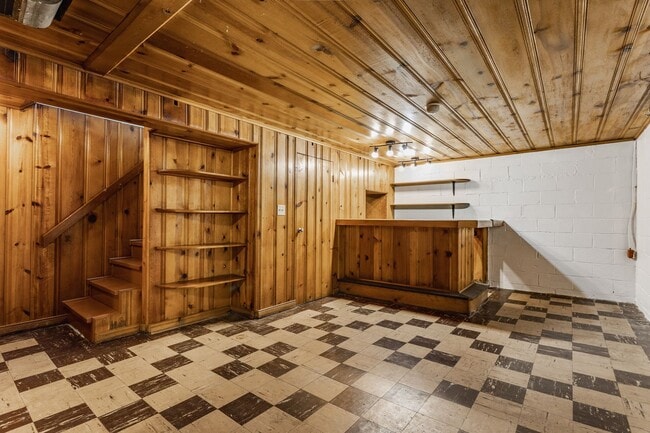 Building Photo - AVOID SCAMMERS!! WE DO NOT POST ON CRAIGSLIST!! Charming 2 Bedroom, 1 Bath brick home a block fro...