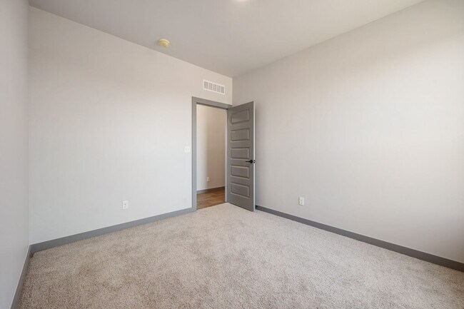 Building Photo - 4105 NW 180th St