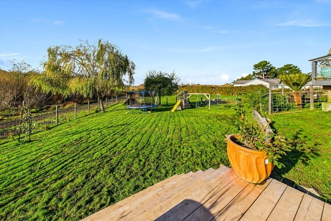 Building Photo - Custom Home on Property just outside of Eureka!