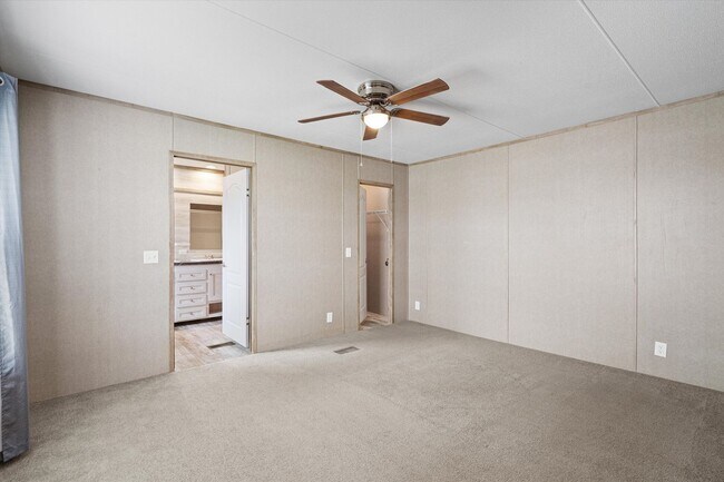 Building Photo - 11908 Charro Dr