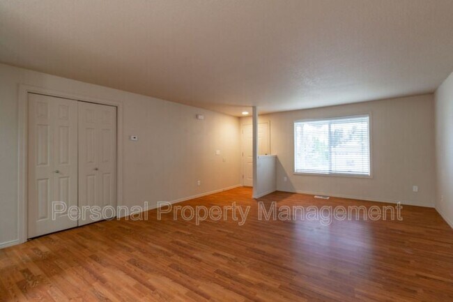 Building Photo - 7905 NE 64th Street