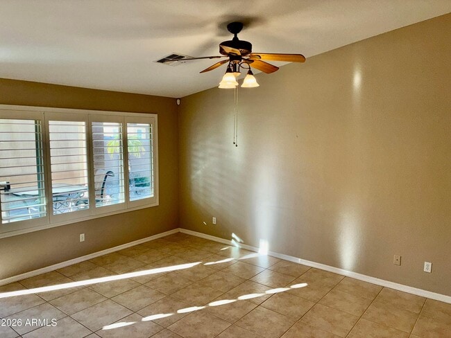 Building Photo - 3189 E Hazeltine Way