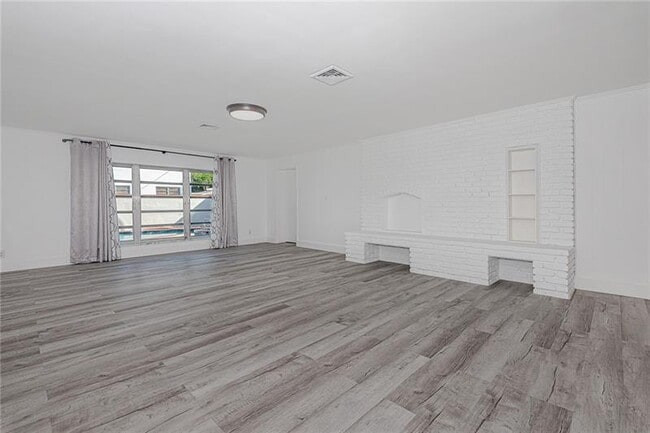 Building Photo - 1615 Shenandoah St