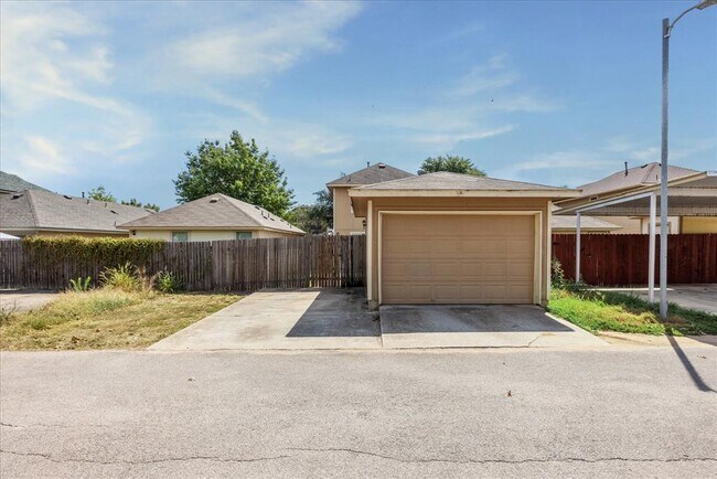 Building Photo - 4506 Felicity Ln