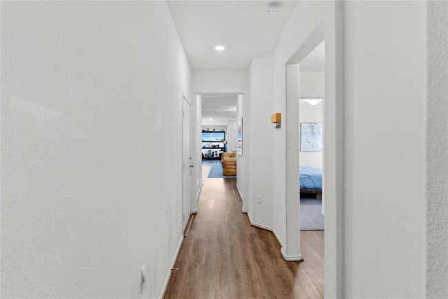 Building Photo - 7409 Spring Ray Dr