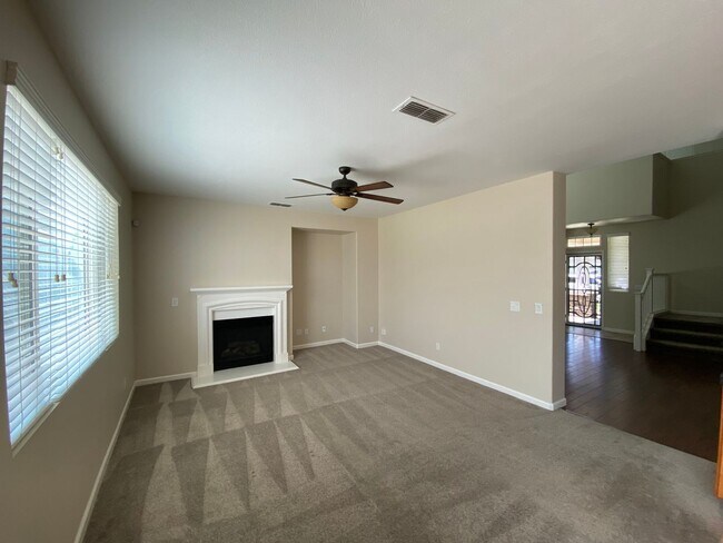 Building Photo - 5106 Rowe Dr