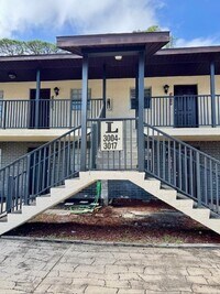 Building Photo - 3013 Sir Hamilton Cir