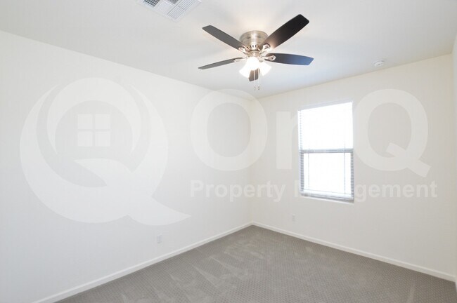 Building Photo - 753 W Nova Pl