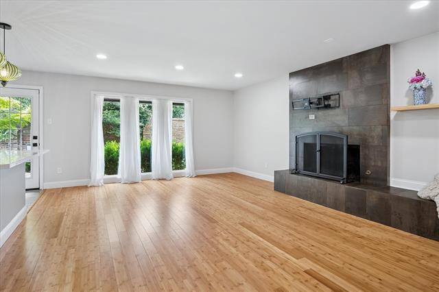 Building Photo - 6935 Helsem Way