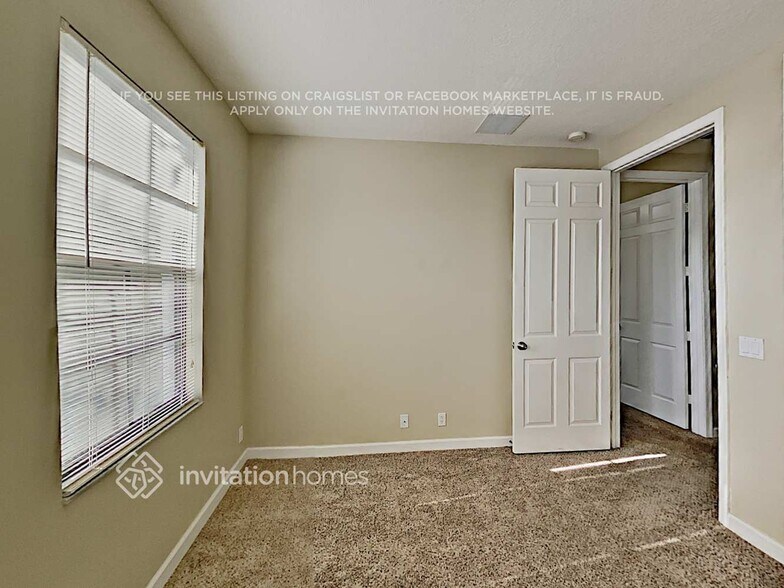 Building Photo - 144 Astor Cir