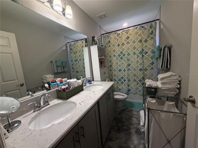 Building Photo - 1358 Cascade Dr