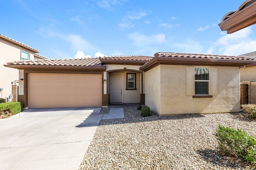 Primary Photo - 1187 N 164th Ave