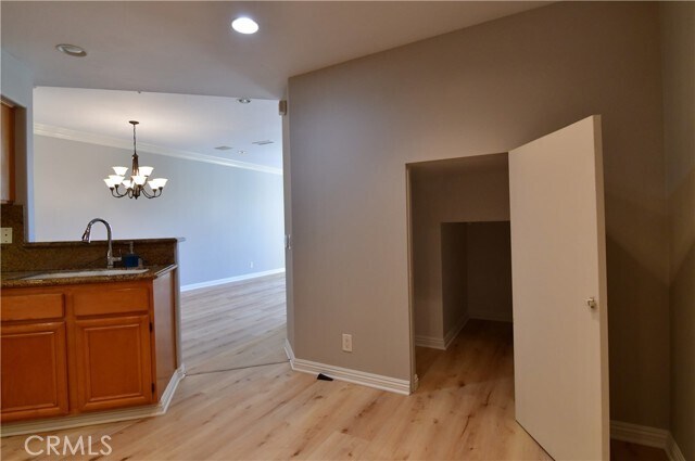 Building Photo - 2354 Sunningdale Dr