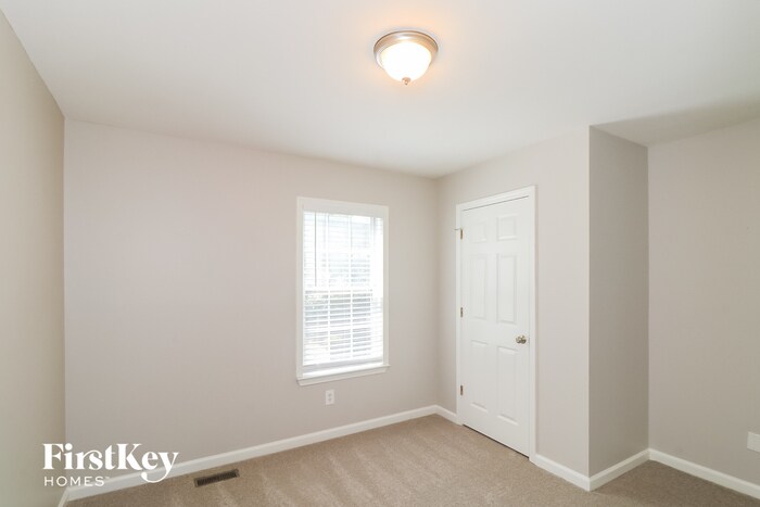 Building Photo - 401 Bakers Bridge Cir