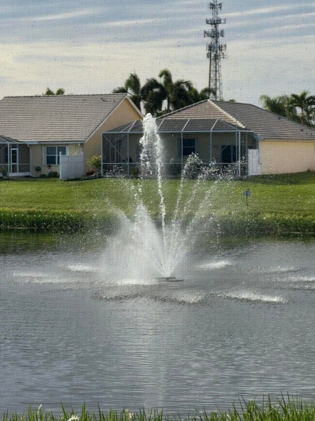 Building Photo - 12807 Hampton Lakes Cir