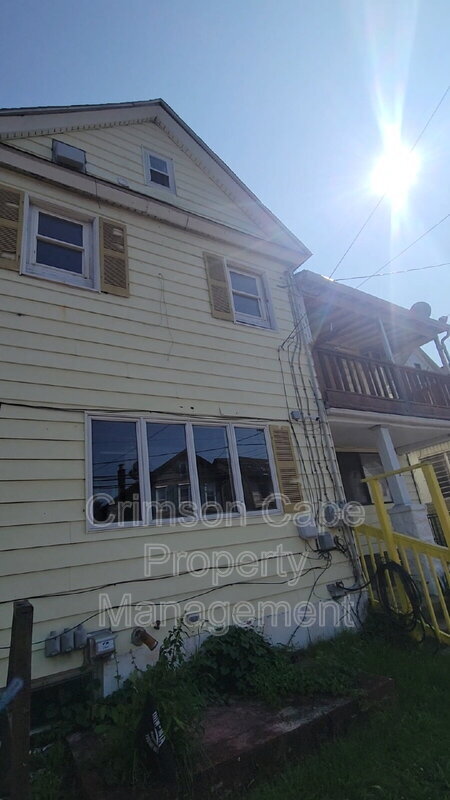 Building Photo - 114 George Ave