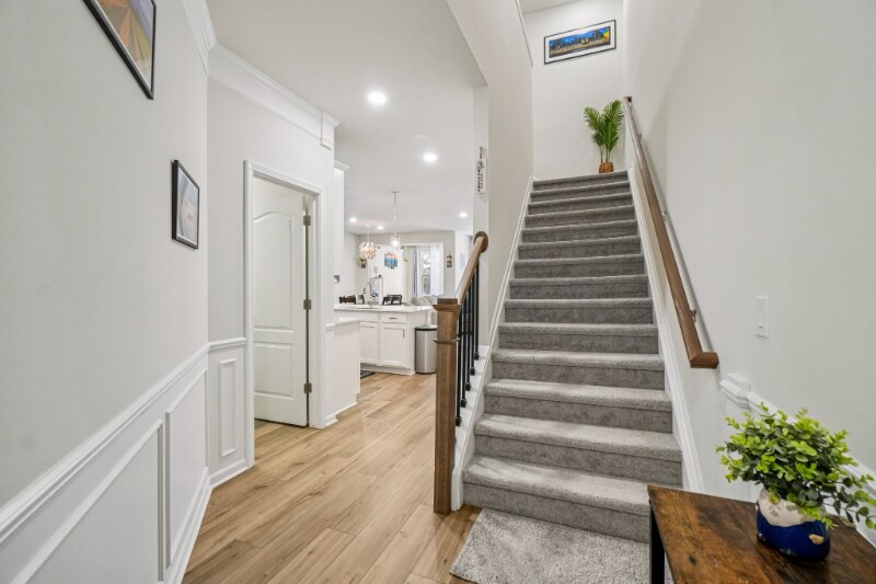 Building Photo - 525 Addison Cir