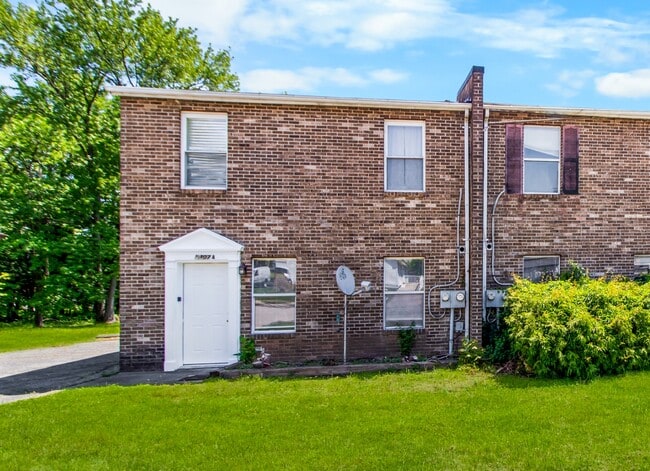 Building Photo - 5307 Valiquet Ave