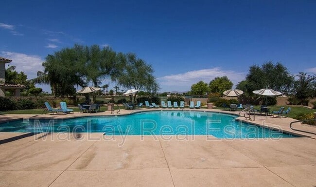 Building Photo - 2290 N 135th Dr