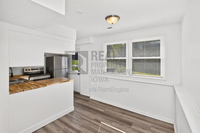 Building Photo - 3414 SW 42nd St