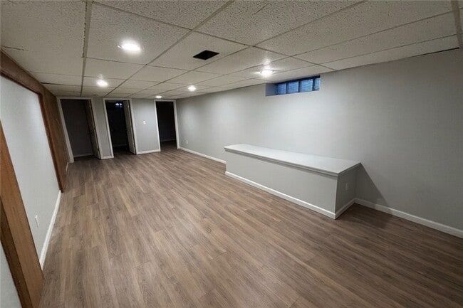 Building Photo - 213 Governor Terrace