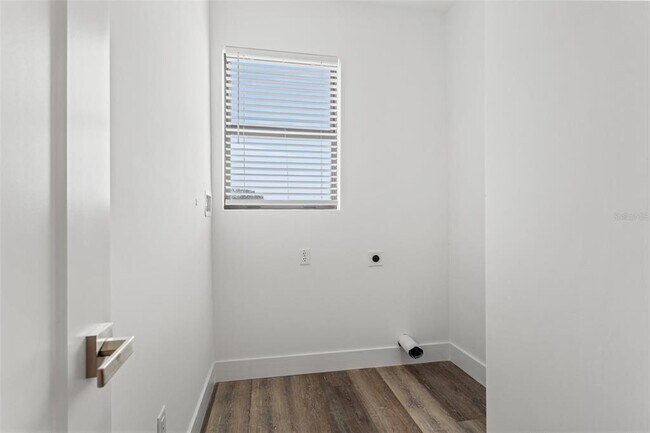 Building Photo - 6206 64th Way N