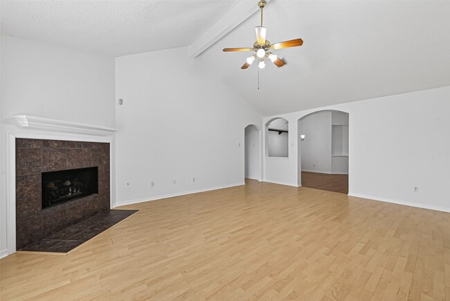 Building Photo - 3107 Spring Ranch Ln