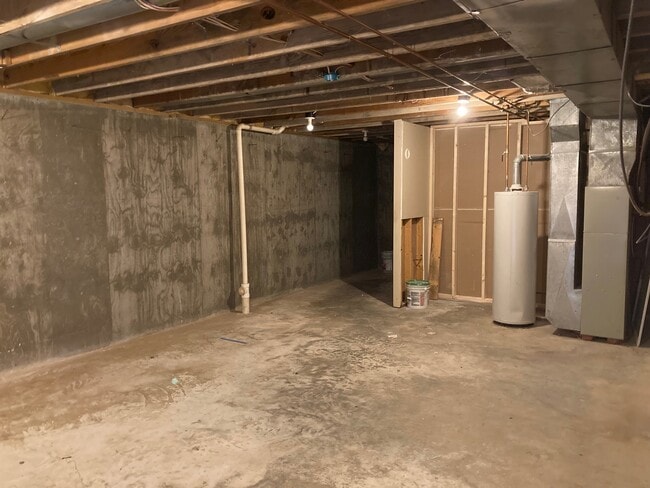 Building Photo - 654 Abbie Ct