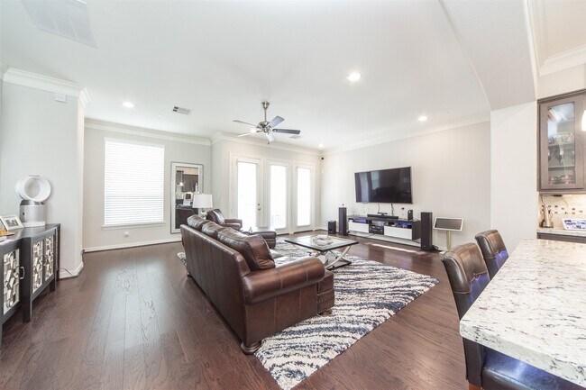 Building Photo - 12258 Oxford Cres Cir