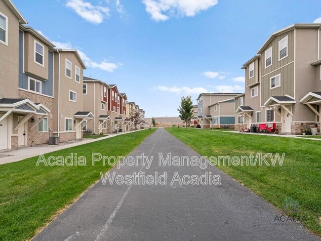 Building Photo - 658 N 130 E