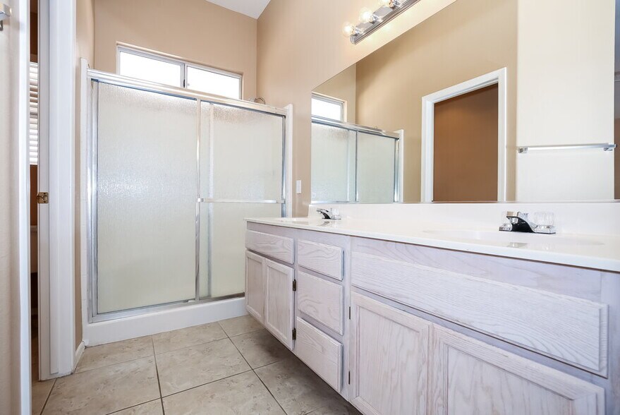 Building Photo - 5116 Brookmere Dr