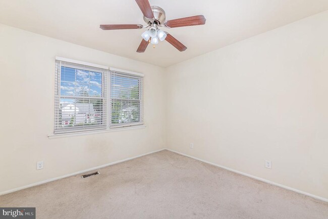 Building Photo - 222 Timber Trail