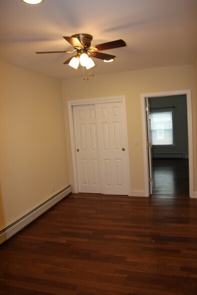 Building Photo - 46 W Main St