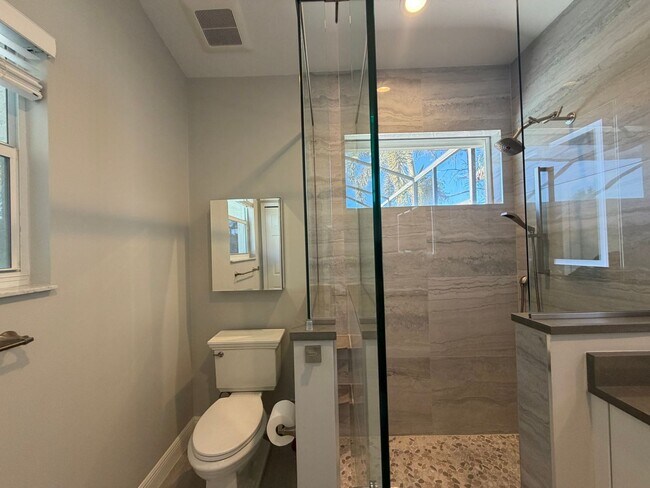 Building Photo - ANNUAL RENTAL - 3 BED / 2 BATH POOL HOME IN AUTUMN WOODS