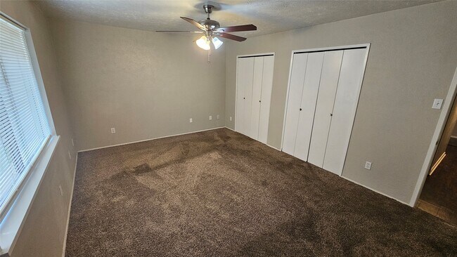 Building Photo - 22903 Millgate Dr