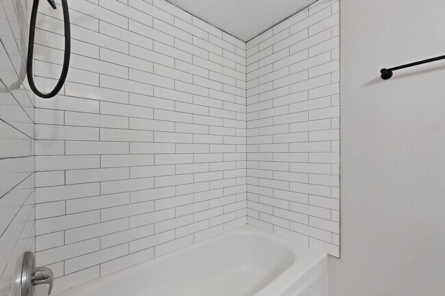 Building Photo - 5821 Stratford Ave NW