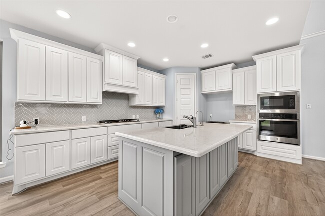 Building Photo - 7438 Denali Dr