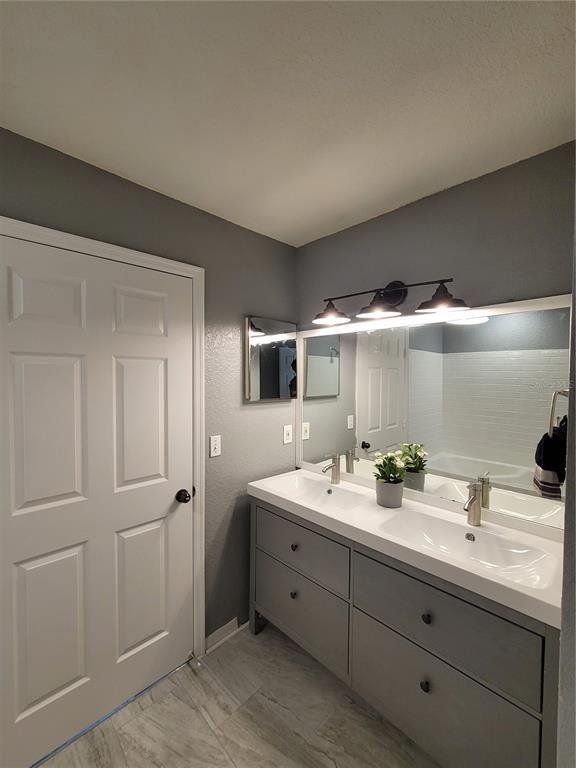 Building Photo - 6360 Raleigh St