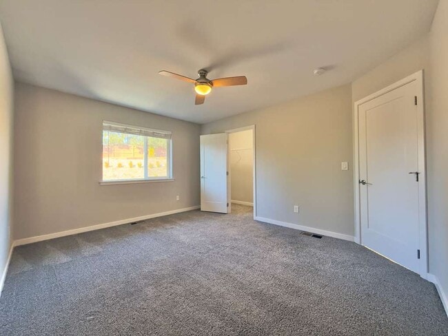 Building Photo - 6606 S Springview St