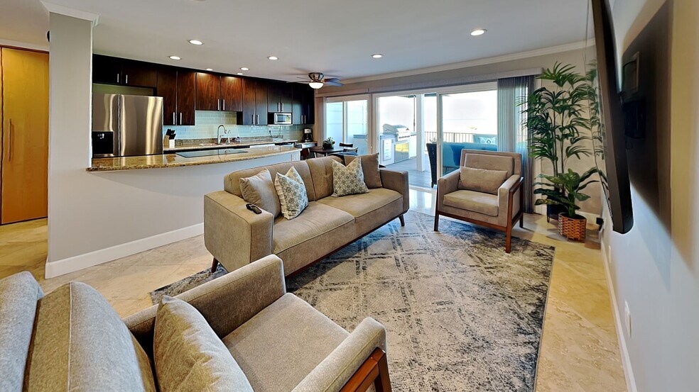 Building Photo - 3999 Crown Point Dr