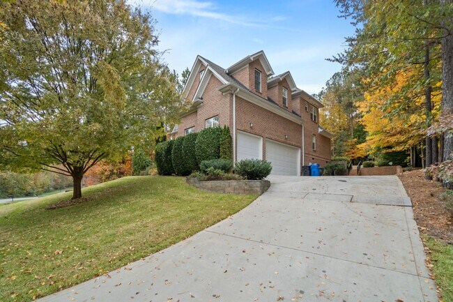 Building Photo - 137 Northington Woods Dr