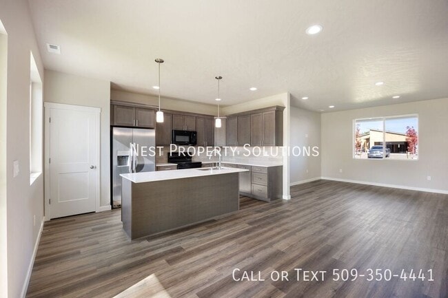 Building Photo - 514 S Dorsing-