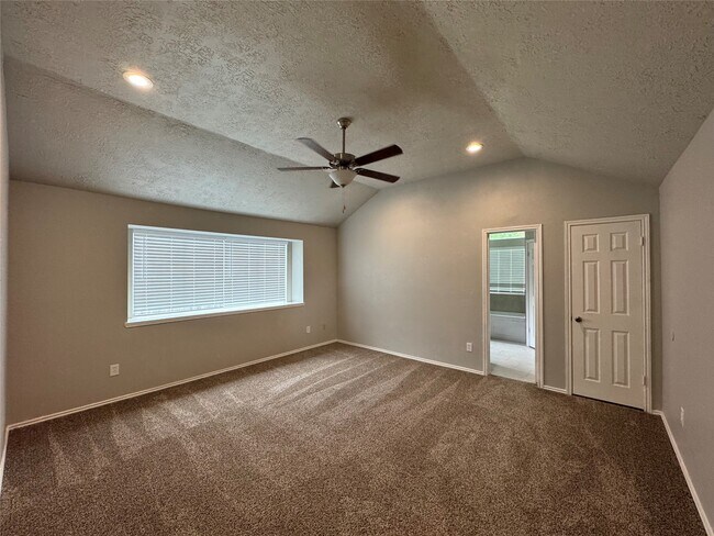 Building Photo - 13318 Raven Roost Dr