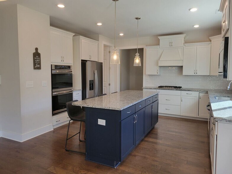 Building Photo - 1717 Buttonwood Lp