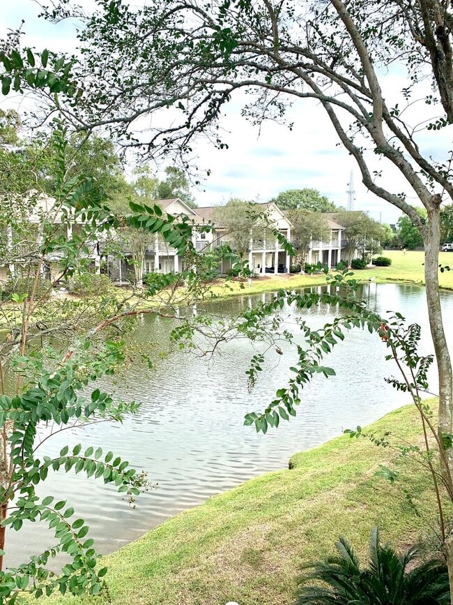 Building Photo - Arlington Plantation / Off Hwy 73